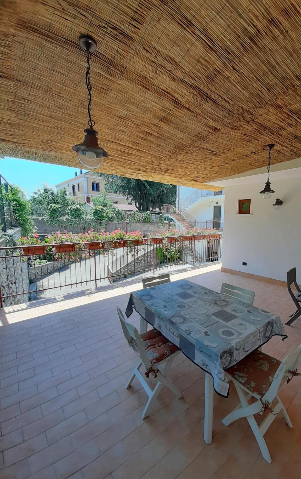 אג'רולה Casa Vacanza Xenia מראה חיצוני תמונה