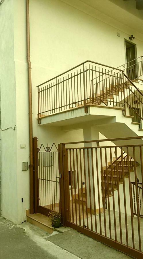 אג'רולה Casa Vacanza Xenia מראה חיצוני תמונה