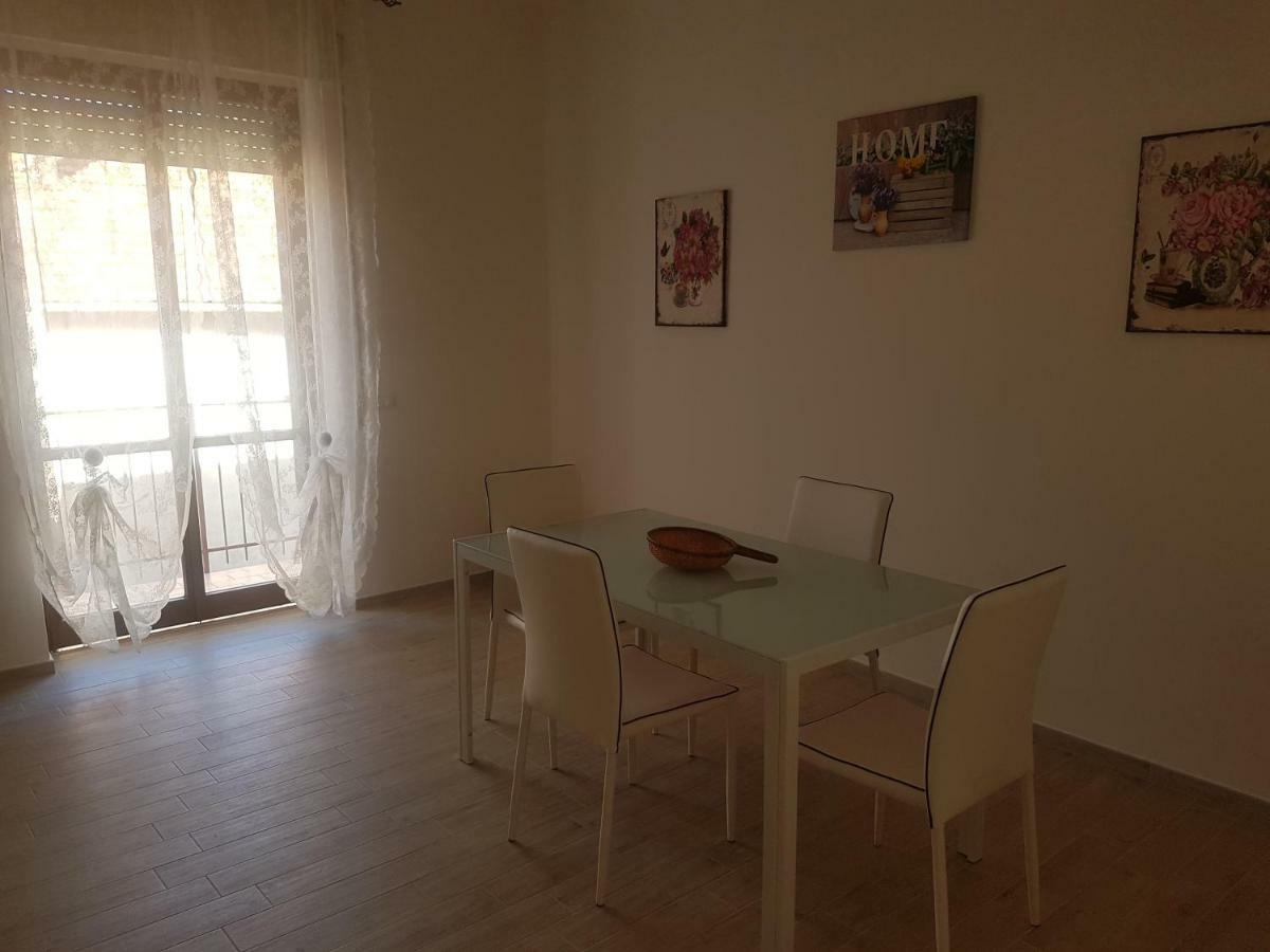אג'רולה Casa Vacanza Xenia מראה חיצוני תמונה